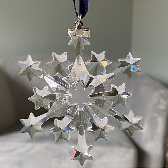 Swarovski crystal 2004 annual Christmas snowflake ornament with box & COA - Picture 2 of 11